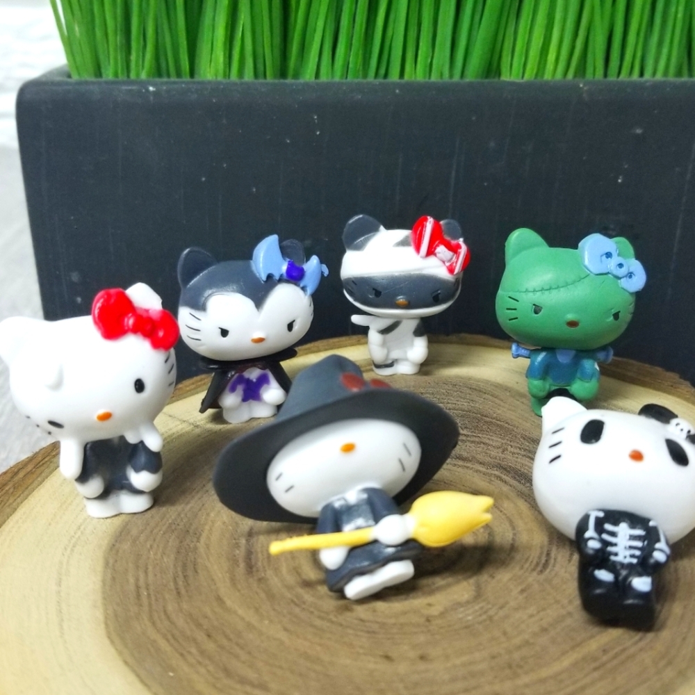 Hello Kitty Halloween mini figures - Picture 4 of 6